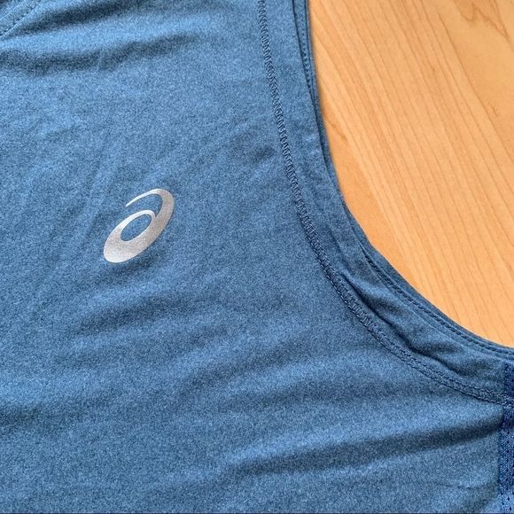 NEW Blue Asics tank top - Picture 4 of 7